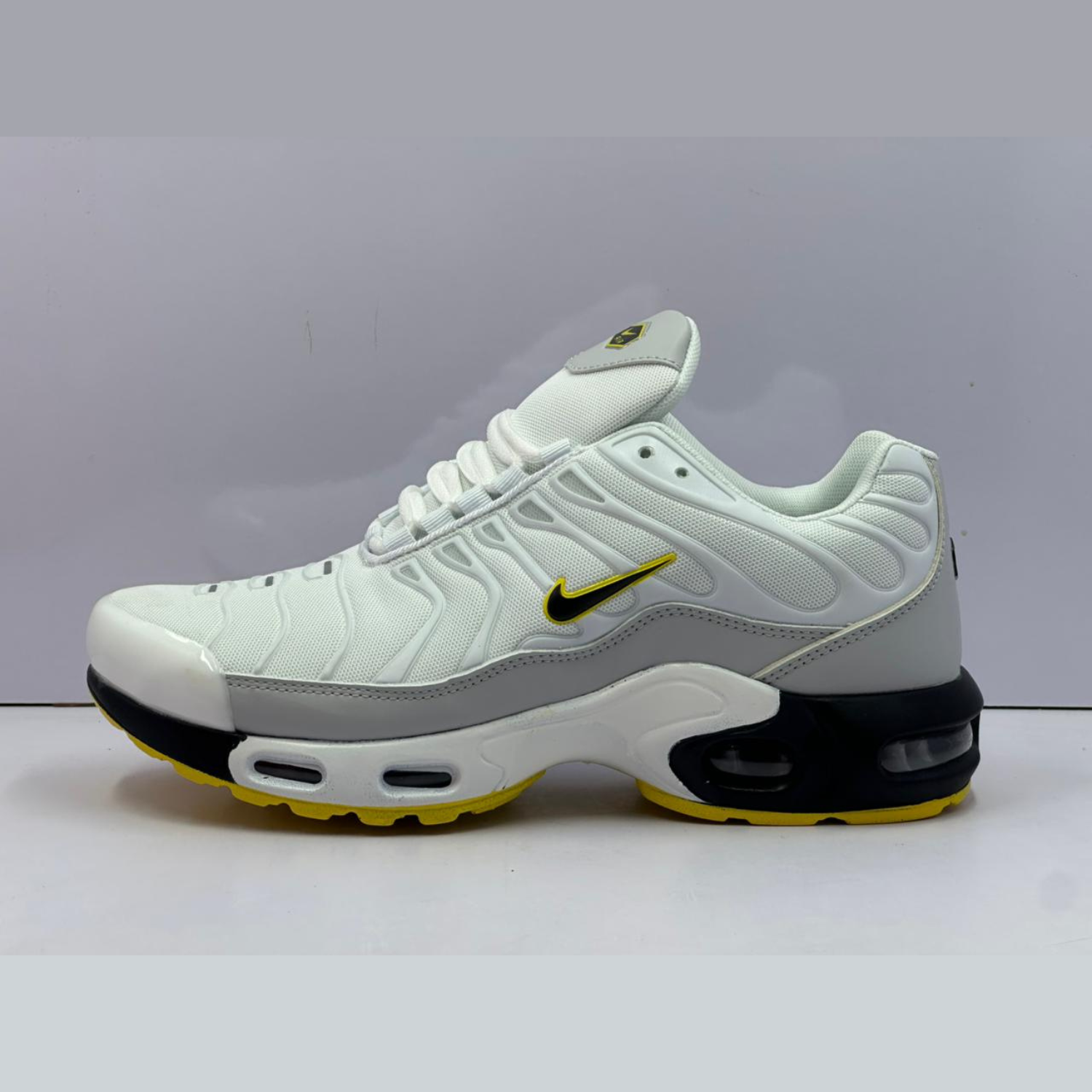 Sneaker Shoes